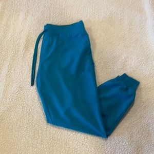 Mandala 9 Pocket Jogger Scrub Pant